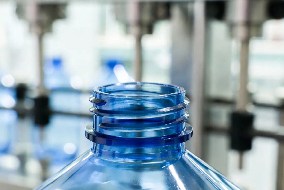 ISBM Lightweight Water Bottles and Neck Precision